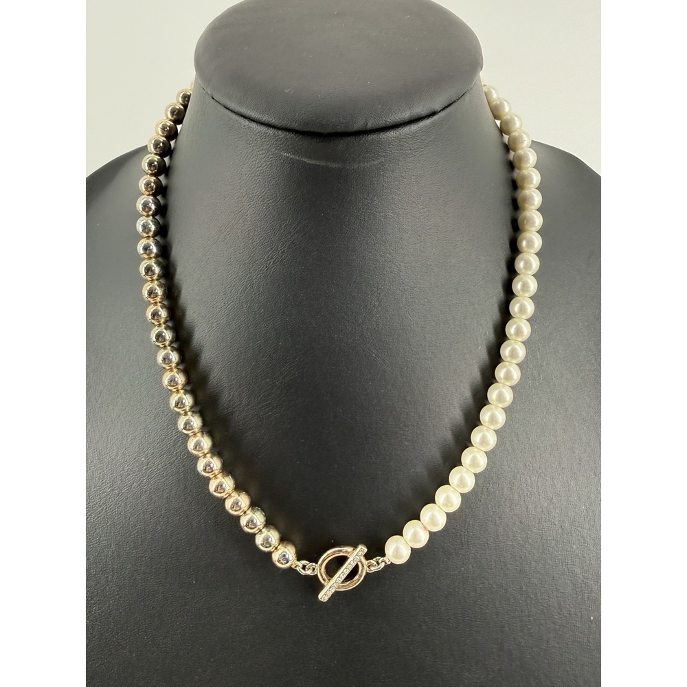 J Crew Necklace Strand Of Pearls And Gold Toggle Clasp